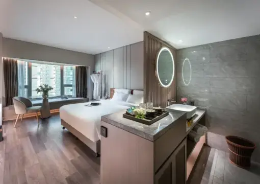 180-Degree High Rise Night View King-Size Room