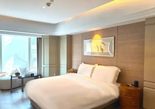 Elegant Deluxe Triple Room