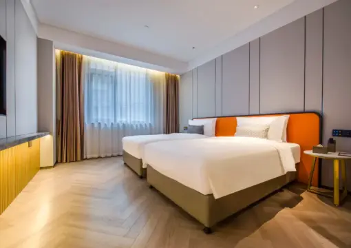 Elegant Serene Twin Room