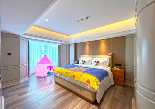 Parent-child Suite