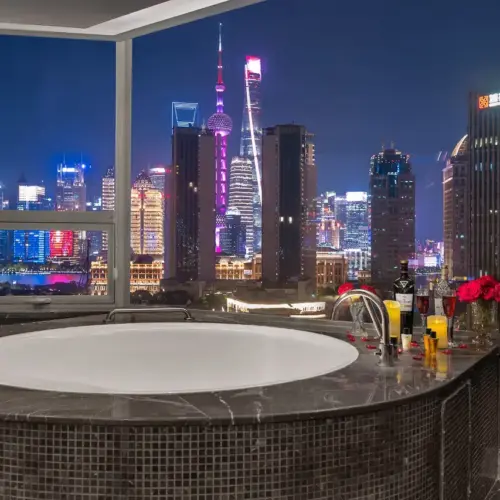 Executive Suite – River-View (Double Bed) (Bathtub, Living Room)