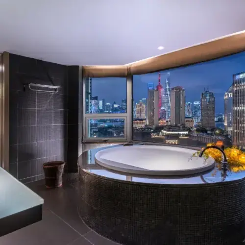 Executive Suite – River-View (Double Bed) (Bathtub, Living Room)