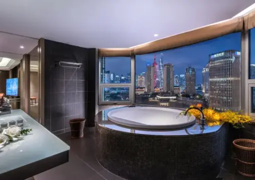 Executive Suite – River-View (Double Bed) (Bathtub, Living Room)