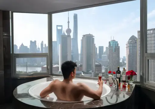 Executive Suite – River-View (Double Bed) (Bathtub, Living Room)