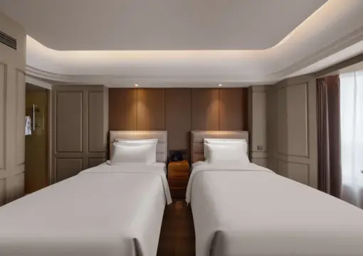 Suite – 1-Room, City-View (2 Beds) (1 Living Room, Bathtub, Sofa)