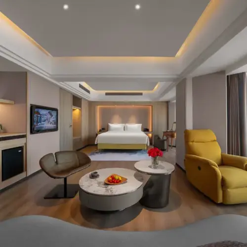 Suite (Bathtub)