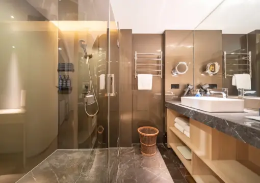 Superior Queen Suite